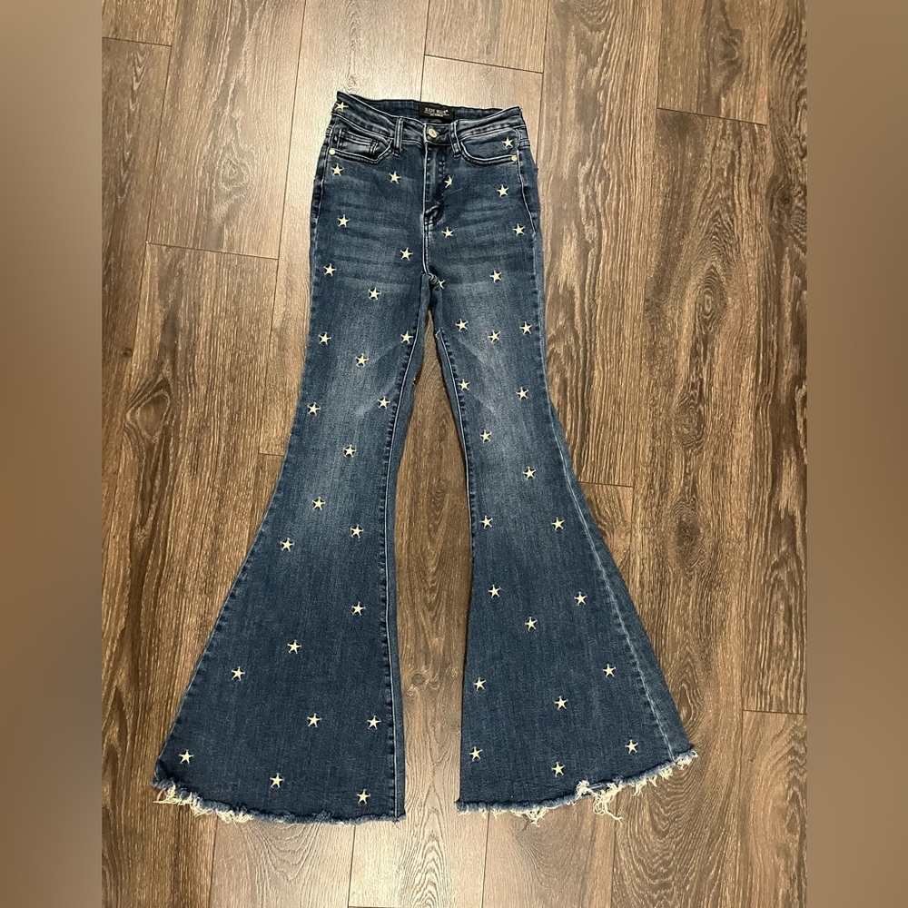 Judy Blue Super Flare Jeans